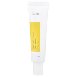 iunik-creme-para-a-area-dos-olhos-propolis-vitamin-eye-cream-30-ml-5279da10-wys4adnbcx.jpg iUNIK - Creme para a Área dos Olhos Propolis Vitamin Eye Cream 30 ml