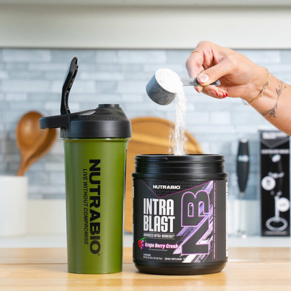 Nutrabio Labs - Intra Blast Intra-Treino Avançado Sabor Crush de Uva 716 g (712 g)