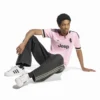 adidas - Camiseta de manga curta Visitante Juventus 26/27 – Masculino – True Pink / Black
