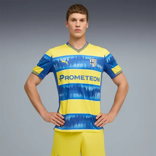 puma-camiseta-de-manga-curta-visitante-parma-calcio-25-26-2.webp Puma - Camiseta de manga curta Visitante Parma Calcio 25/26 – Masculino – Faster Yellow / Clyde Royal